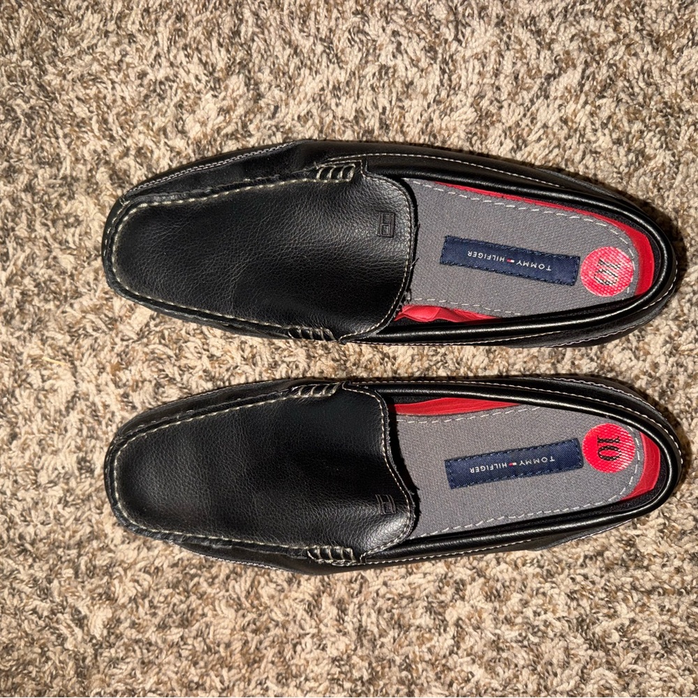 Tommy Hilfiger Black Leather Slip-On Loafers